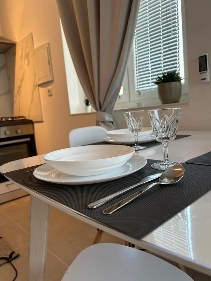 Apartman Diana มาลีโลชินจ์ ภายนอก รูปภาพ