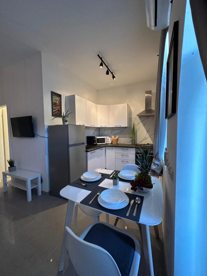 Apartman Diana มาลีโลชินจ์ ภายนอก รูปภาพ